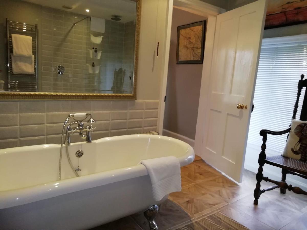 Carrick'S At Castle Farm Hotel Swanton Morley Bagian luar foto