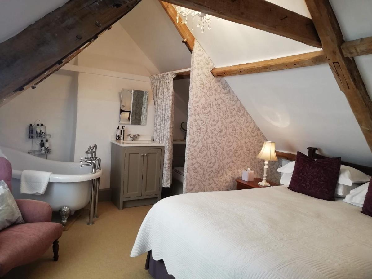 Carrick'S At Castle Farm Hotel Swanton Morley Bagian luar foto
