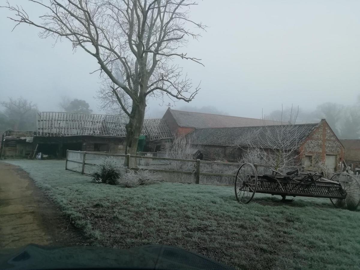 Carrick'S At Castle Farm Hotel Swanton Morley Bagian luar foto