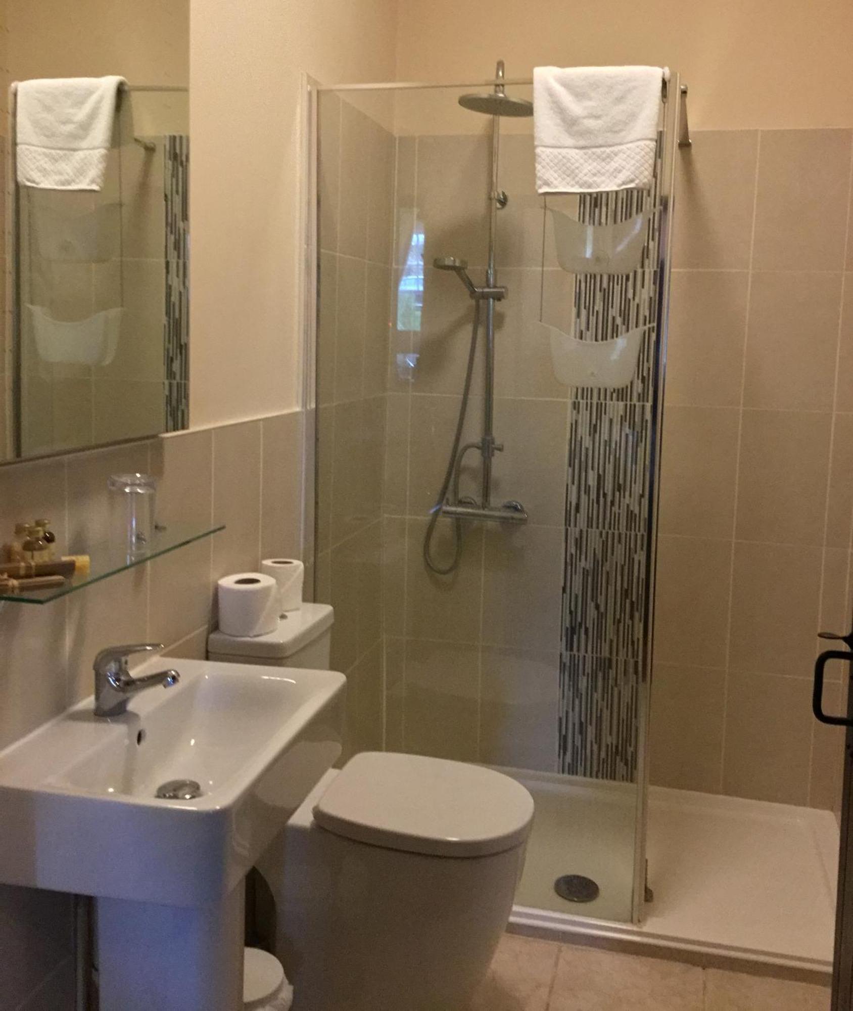 Carrick'S At Castle Farm Hotel Swanton Morley Bagian luar foto